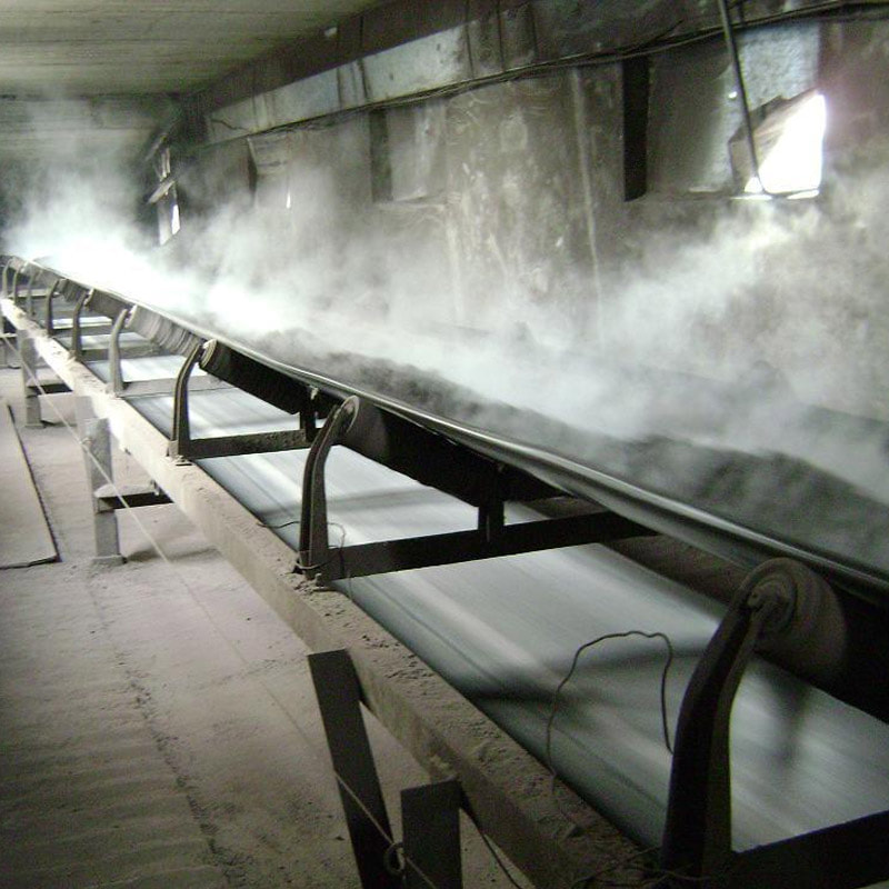 What are the typical maintenance requirements for steel cord conveyor belts used in high-temperature environments?